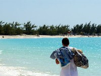 Travel while having the business runs on autopilot Autopilot business owner