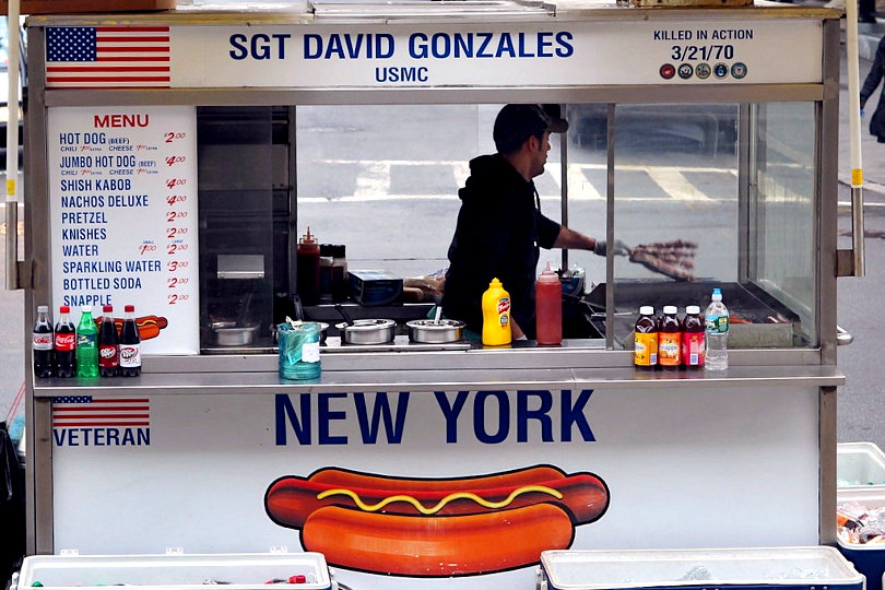 Rolling food cart