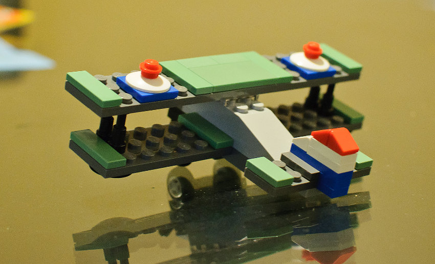 Artículo promocional Mini Sopwith Camel LEGO