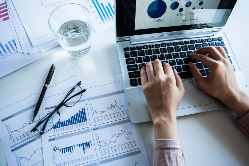 Trade Online with Discount Brokers: Yes or No?