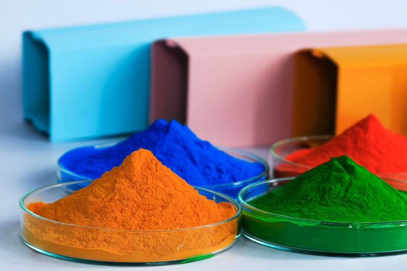Modern Metal Finishing: Choosing Between Powder Coating and Spray Paint