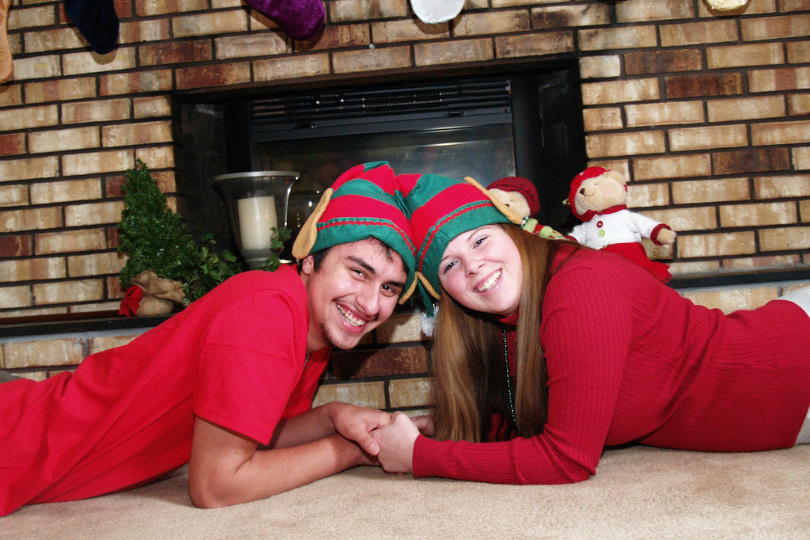 5 Holiday Spending Tips to Ensure Financial Wellness in 2017