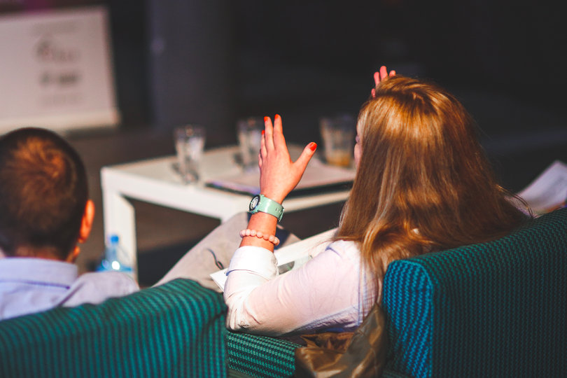 10 Ways to Enjoy Giving Presentations and Stand out From the Crowd