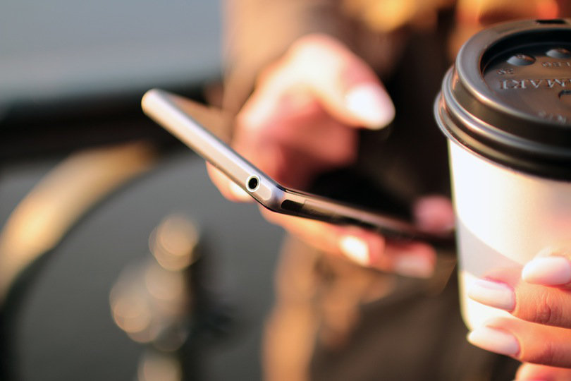 How to Make Booking Easier for your Clients using Mobile Booking Software
