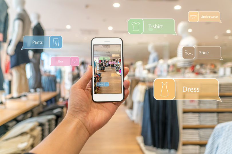 Here’s How the Fashion Industry is Adapting to Augmented Reality