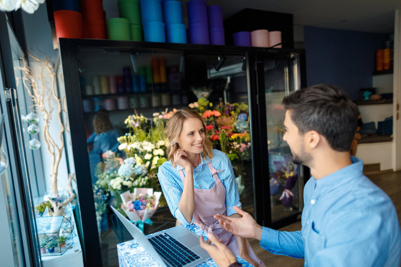 4 Digital Marketing Tips for Brick and Mortar Retailers