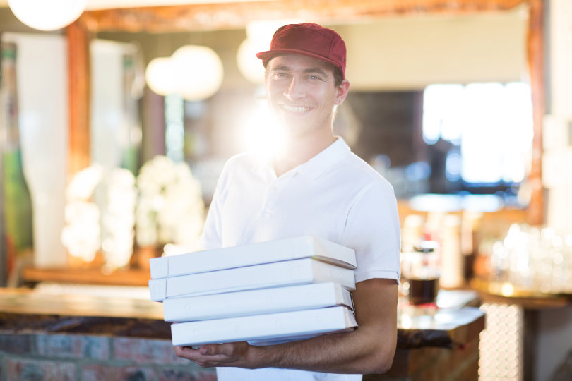 Should You Outsource Restaurant Delivery or Keep it in House?