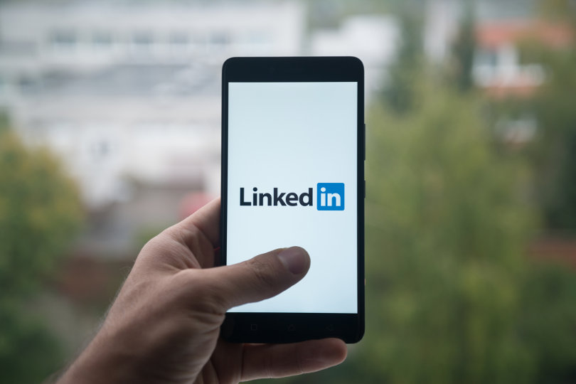 6 Types of Content to Post on LinkedIn: Tips to Bolster Engagement