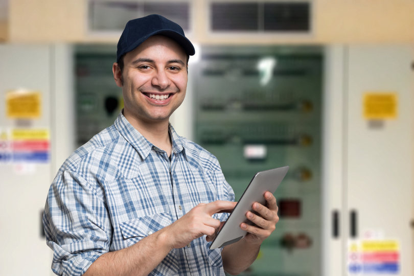 Electrician Software – The First Step to Growing your Electrical Contracting Business