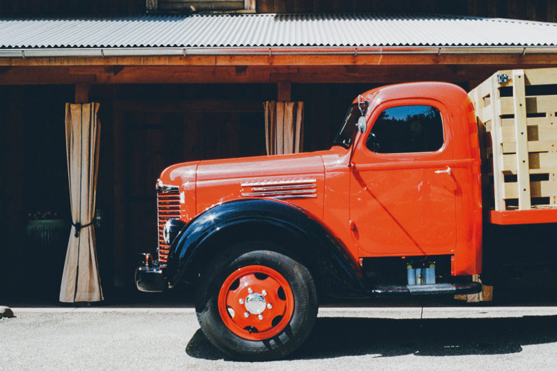6 Tips on How to Start a Trucking Business
