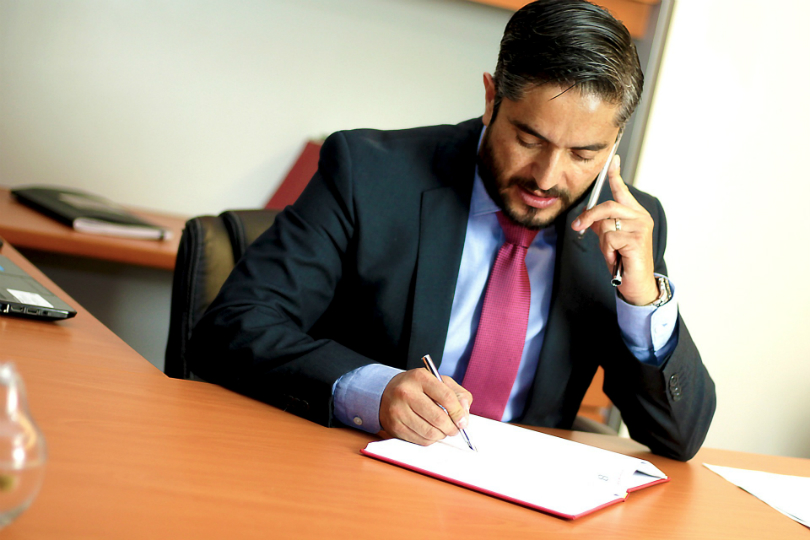 4 Tips to Hire the Perfect Business Lawyer