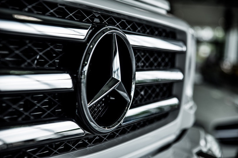 Mercedes Benz logo