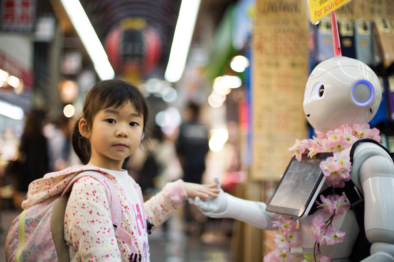 Girl and robot at a market