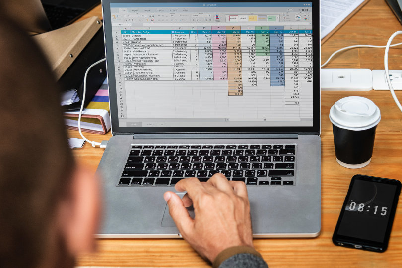 How a Specialist Contractor Accountant Can Help You