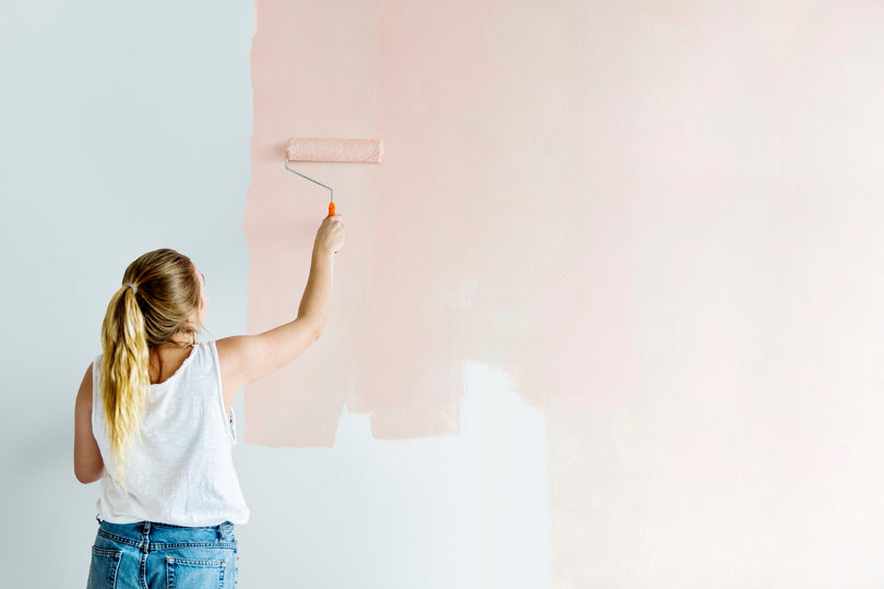 Paint roll on the wall