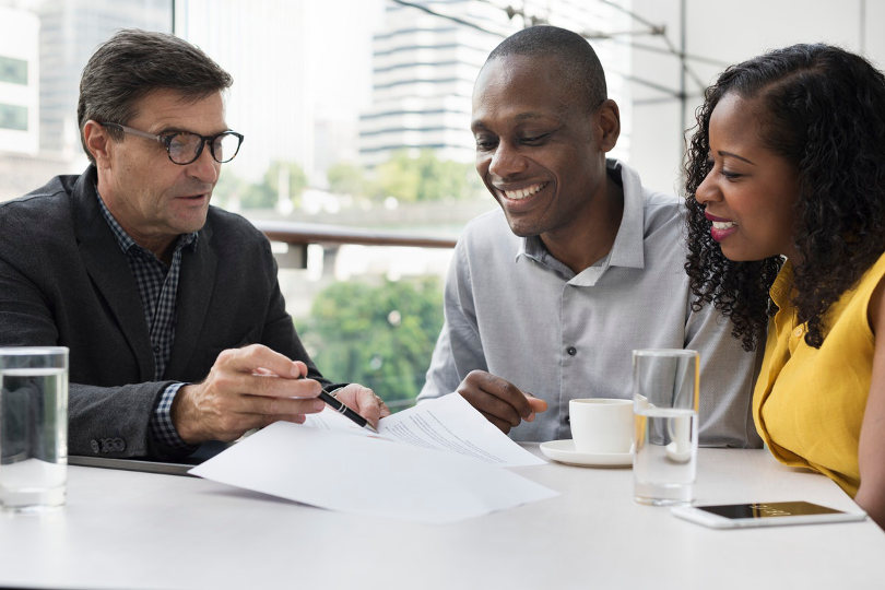 Top 5 Indispensable Reasons To Hire A Real Estate Lawyer