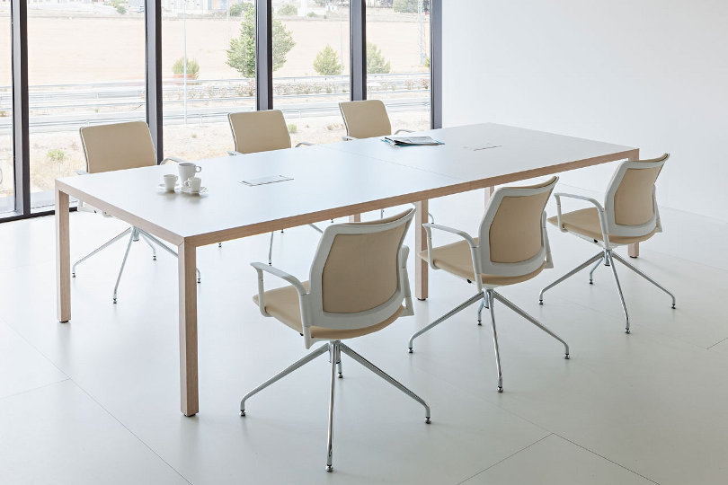 Actiu table
