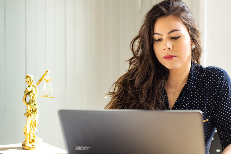 Top 6 Reasons for Hiring an Employment Lawyer