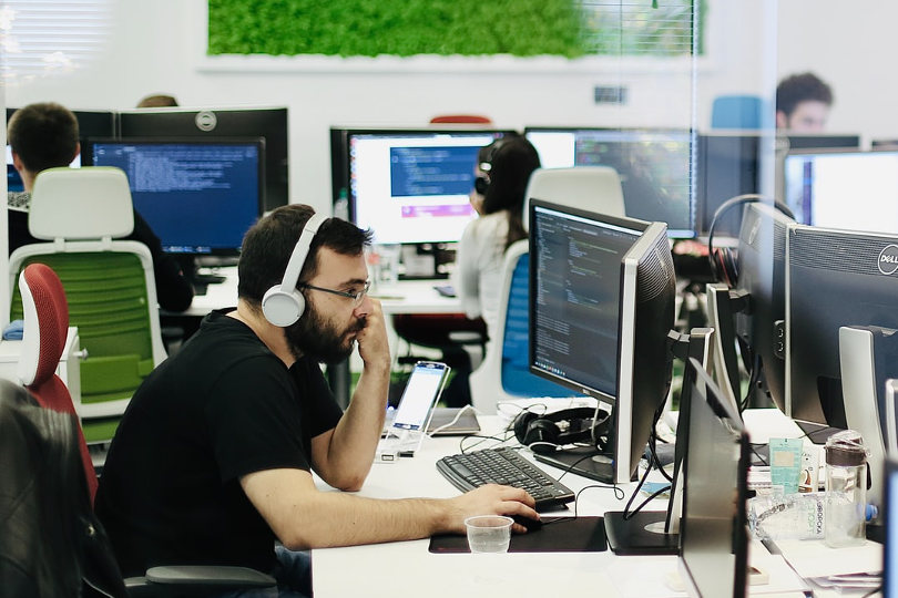 Office working with custom offfk