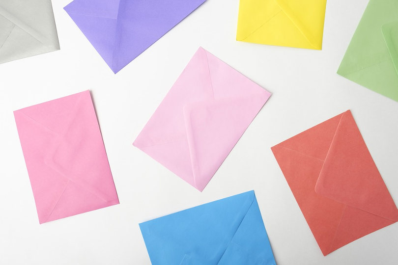 Direct Mail Campaign – What Does Your Envelope Color Mean?
