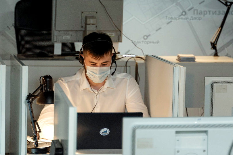 Using face mask in the workplace