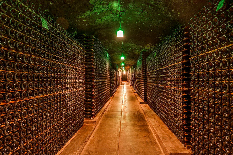 Wine cellar cave