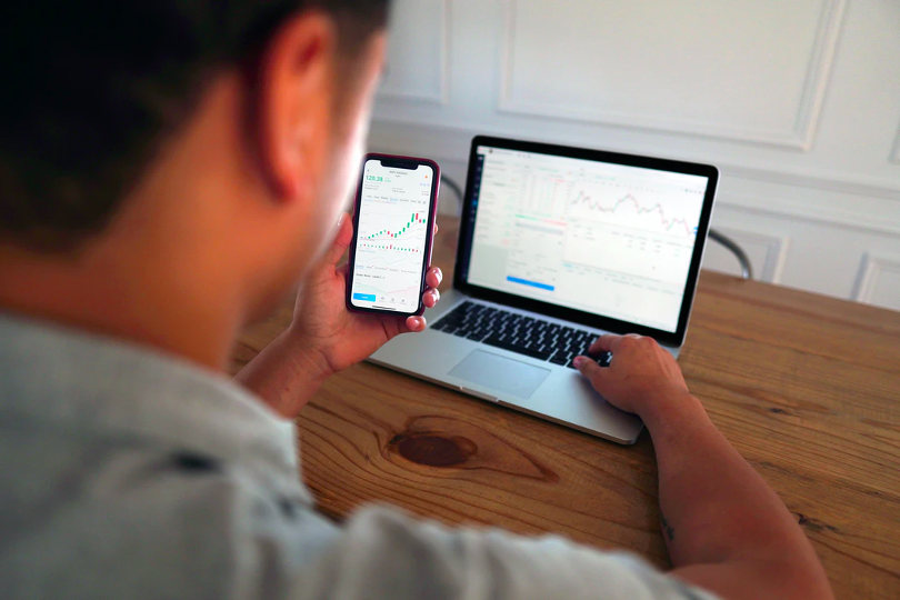 A Guide to Becoming a Forex Trader