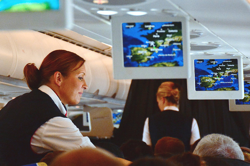 8 Reasons to Pick Being an Airline Steward as Your Career Choice