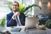 Top 8 AI Apps Every Small Business Owner Should Use